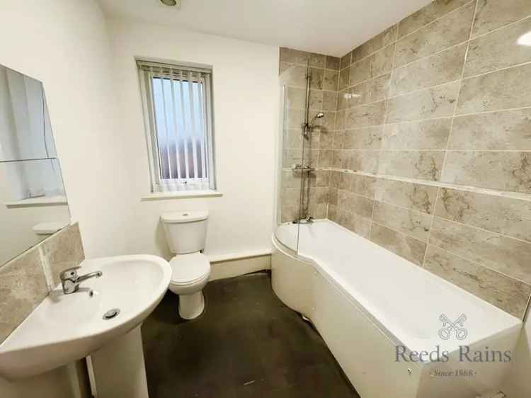 2 Bedroom Flat for Sale Liverpool Modern Method Sale