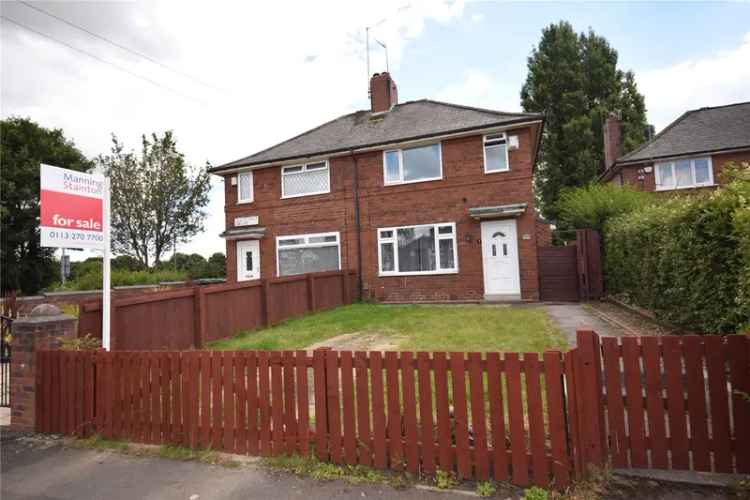 House For Sale in Leeds, England