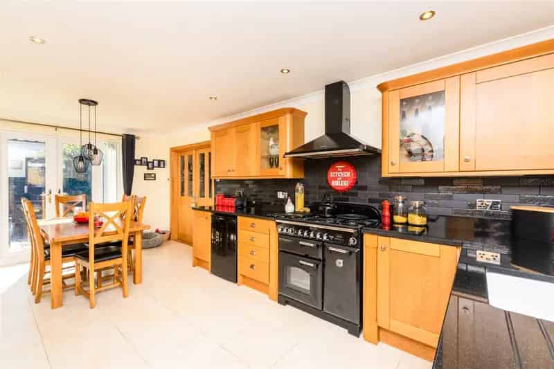 3 Bedroom Detached Bungalow for Sale in Vigo
