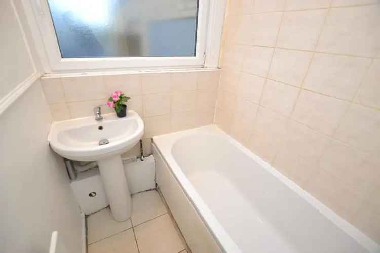 1 Bedroom Flat Share Aldgate East London