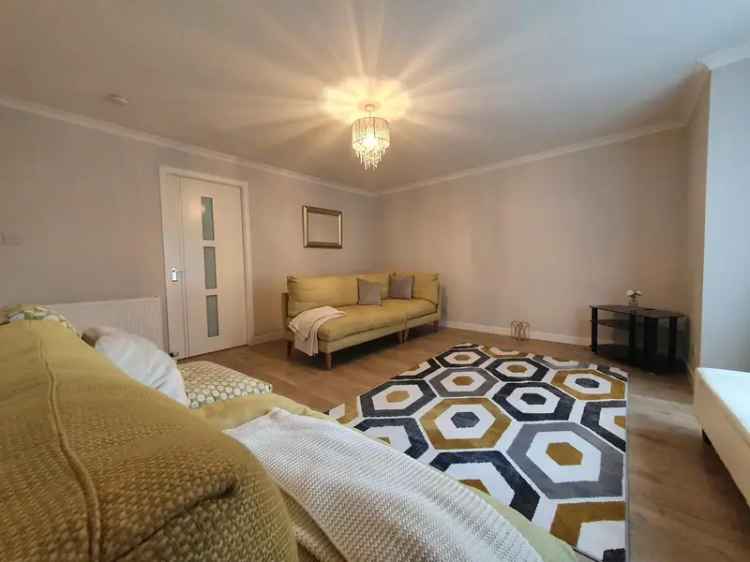 2 Bedroom Apartment to Rent in Cults