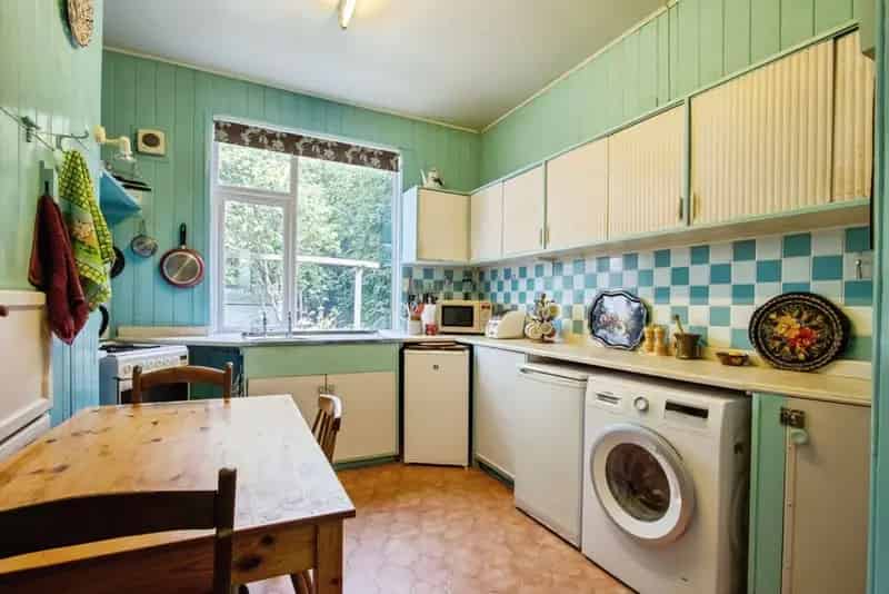 6 Bedroom Detached House for Sale Leeds West Yorkshire