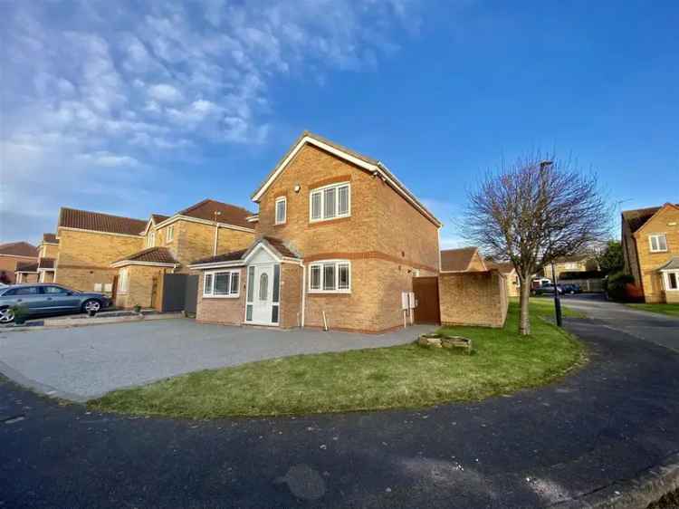 4 Bedroom Detached House to Rent