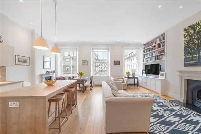 Flat for sale in Lancaster Gate, London W2