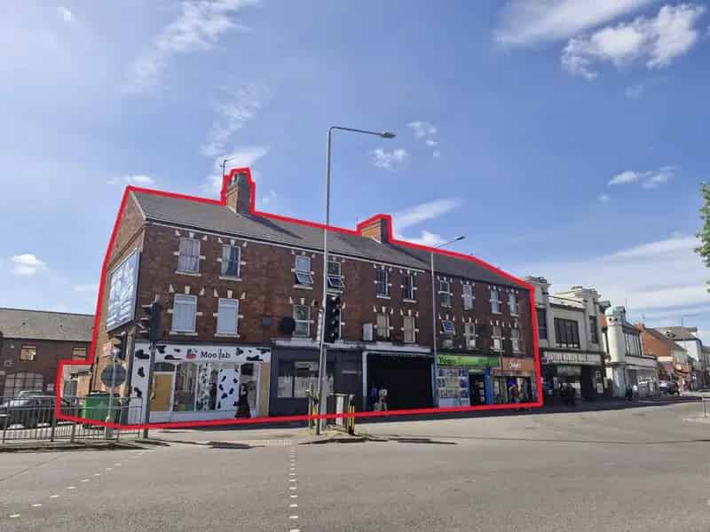 Commercial property For Sale , 5, Cathedral Walk, London, England