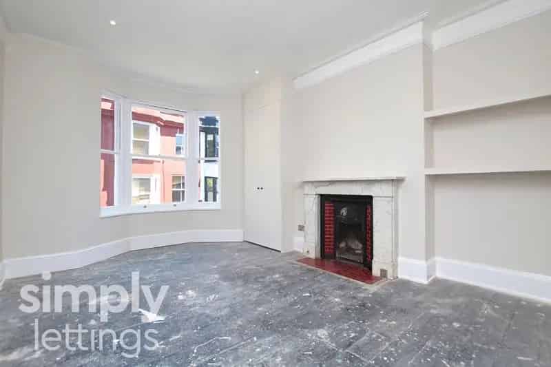4 Bedroom Maisonette House to Rent in Brighton for StudentsSharers