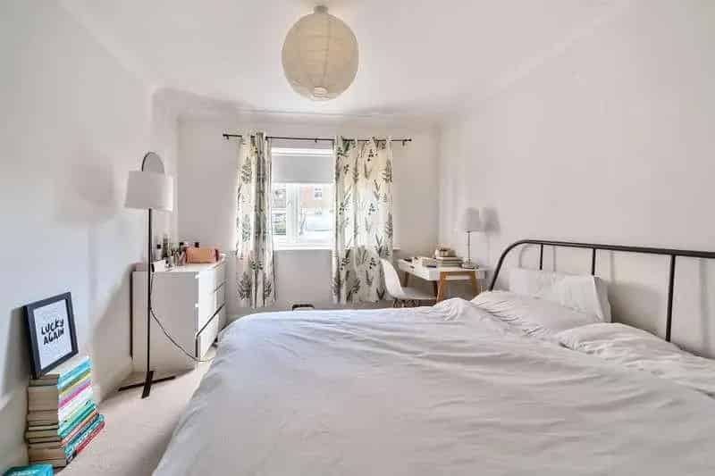 3 Bed Flat for Sale in East Oxford - No Onward Chain
