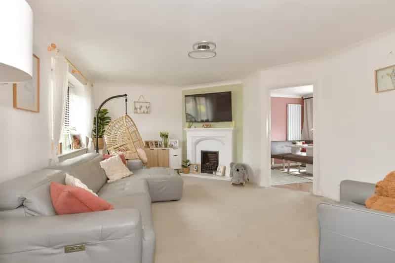3 Bedroom Detached House for Sale Walderslade Woods