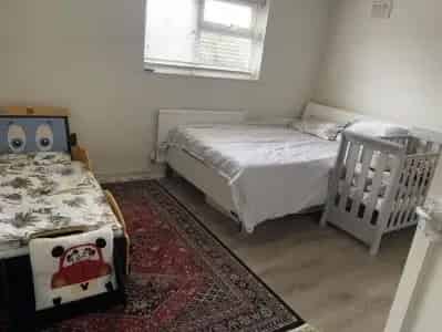 2 Large Bedroom First Floor Flat with Private Garden Near Schools