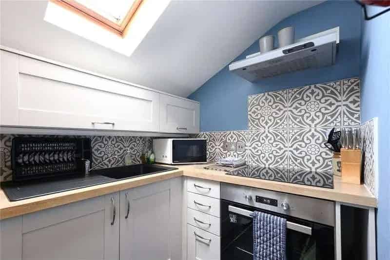 4 Bed Property with 3 Letting Cottages for Sale
