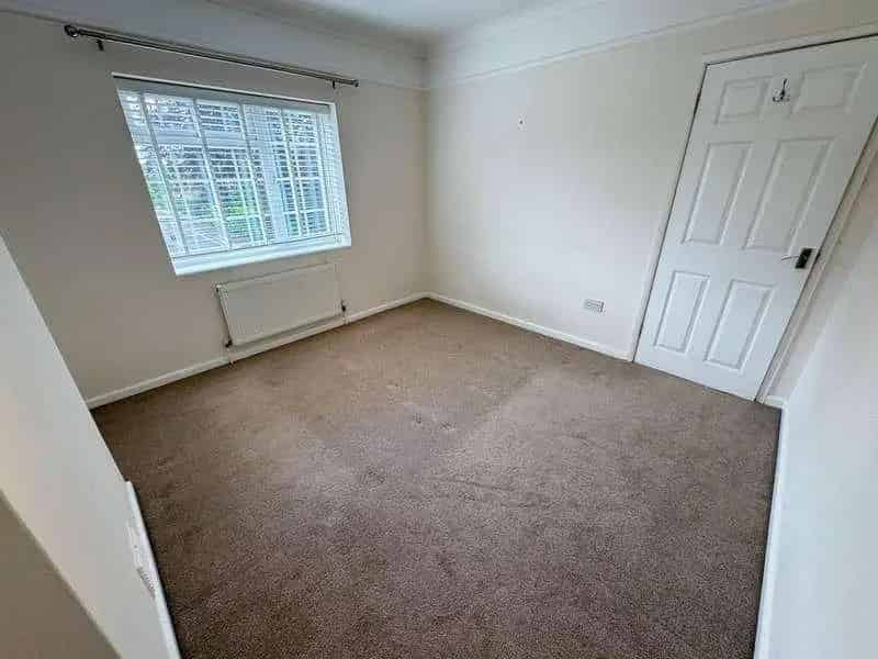 4 Bed House for Sale in Wimborne - Family Home with Garden and Parking