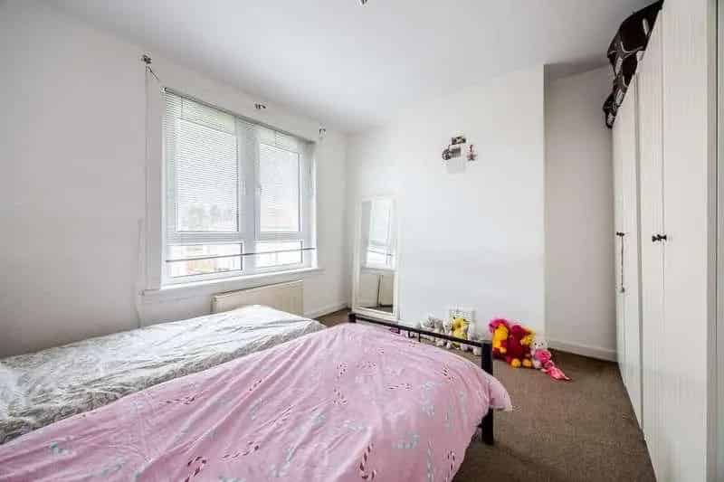 2 Bed Flat for Sale in Glasgow's Blackhill