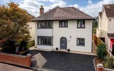 House For Sale in Taunton, England