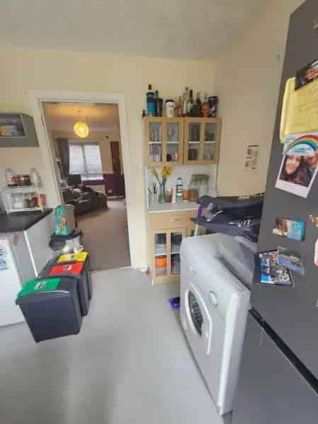 2 Bed House Milton Keynes Near School And Shopping Centre