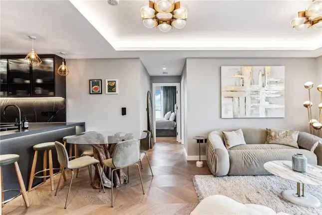 Flat for Sale in Fitzrovia London 3 Bedrooms 2 Ensuite Bathrooms Parking