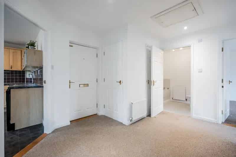 Stunning 3-Bedroom Apartment with Wallace Monument Views in Stirling