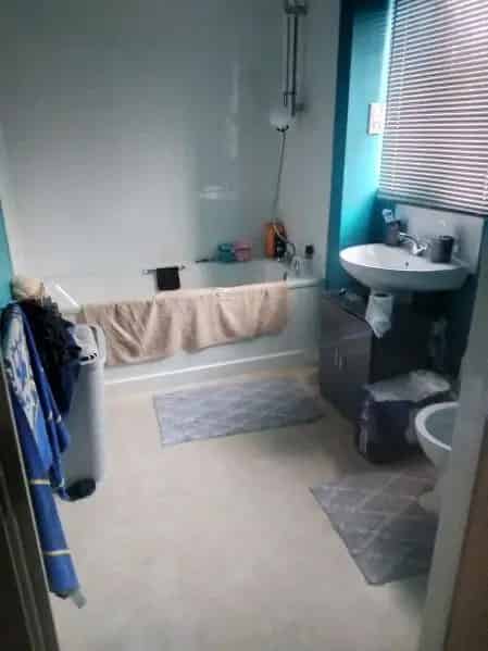 1 Bedroom Maisonette Near Train Station