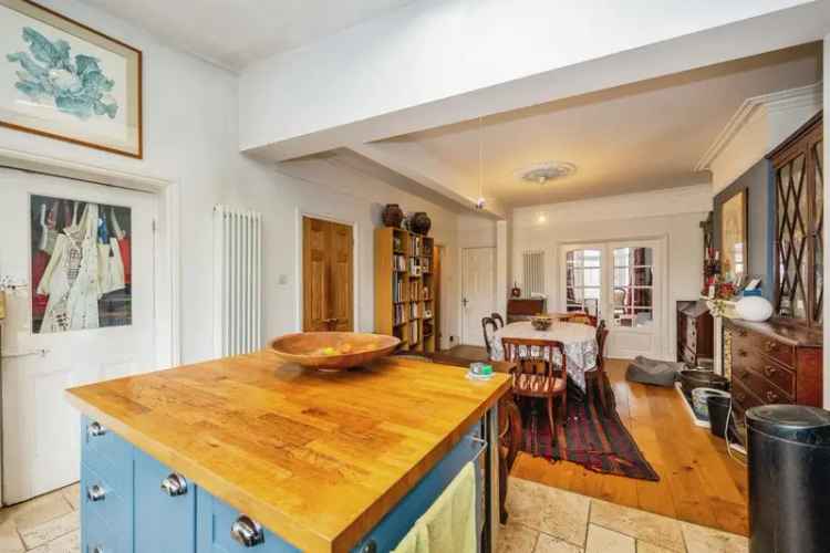 Four Bedroom House Southsea Devonshire Avenue