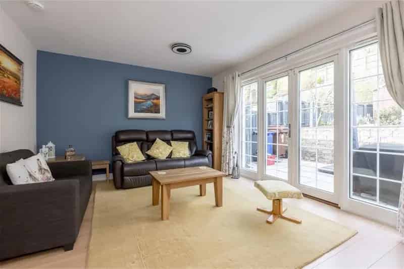 3 Bed Terraced House with Garden and Parking - Ideal for Families