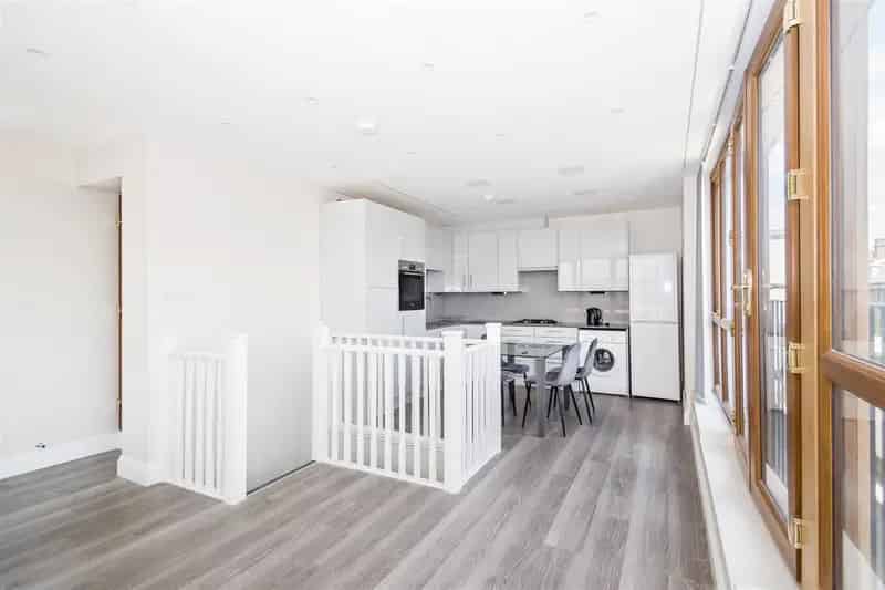 3 Bedroom Apartment House to Rent