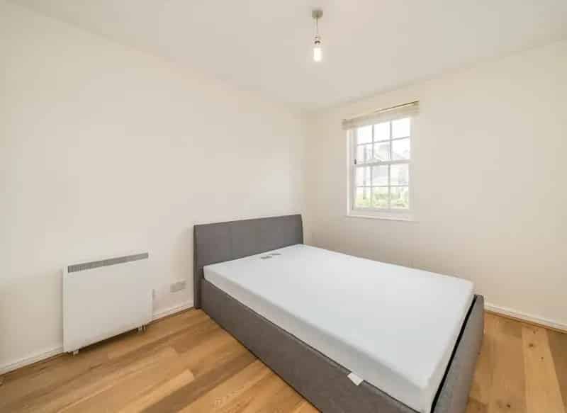 2-Bedroom Apartment in Pickering Close Hackney
