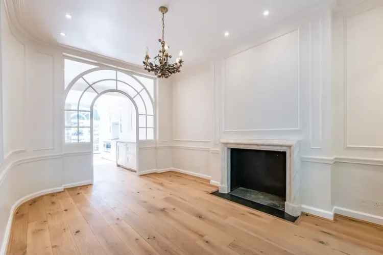5 Bedroom House for Rent in Chelsea