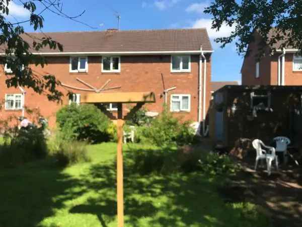 Flat For Rent in Wolverhampton, England