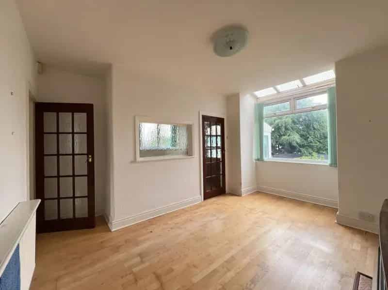 3 Bed Semi Detached House For Sale No Vendor Chain