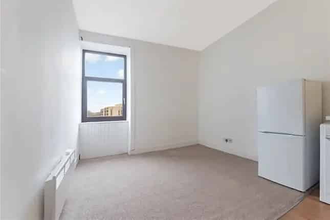 1 Bedroom Flat for Sale Dalmarnock Road Glasgow