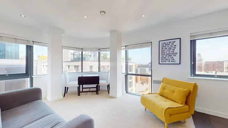 1 Bedroom Apartment Ancoats Manchester Newly Redecorated