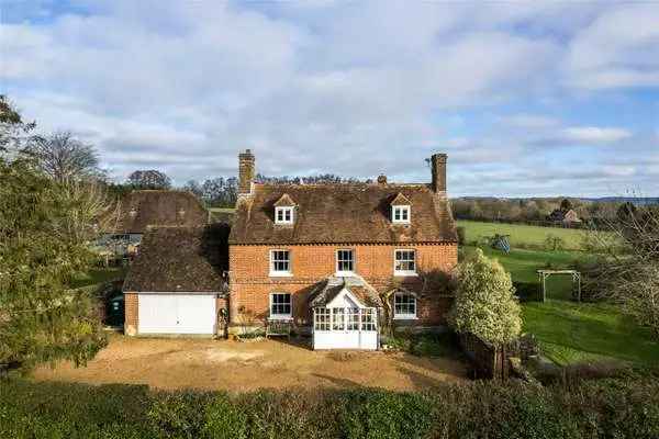 Stonebridge Green House: A Delightful Family Home in Kent