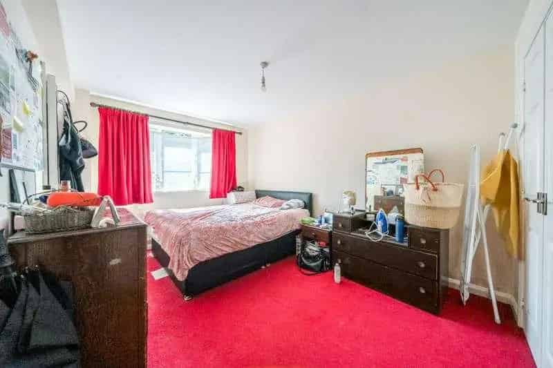 2 Bed Flat for Sale Oxford - En-Suite Parking Gardens