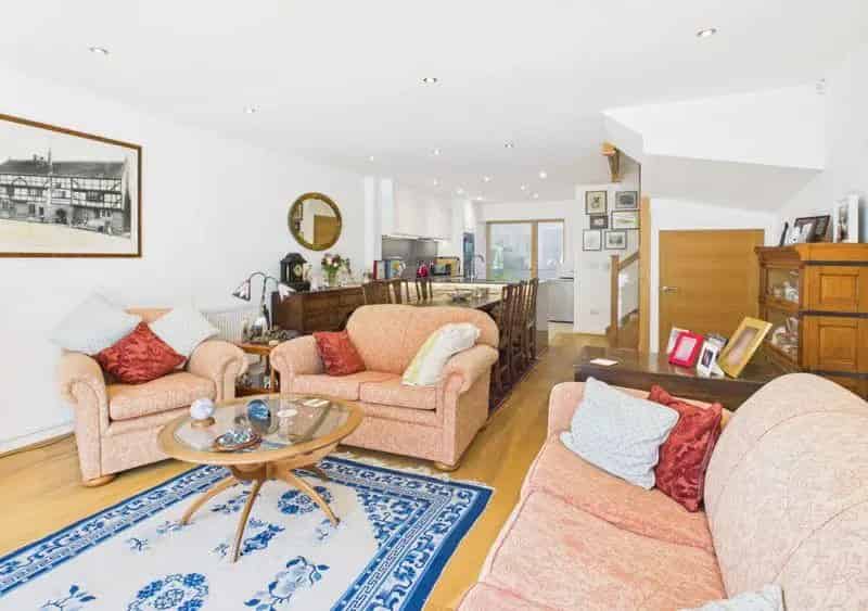 4 Bedroom Townhouse for Sale