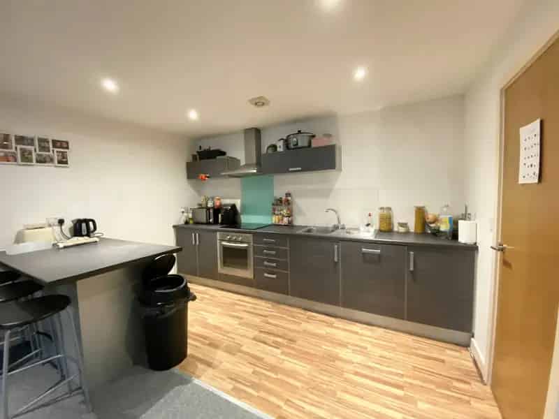 2 Bed Ground Floor Apartment Whalley Range Manchester