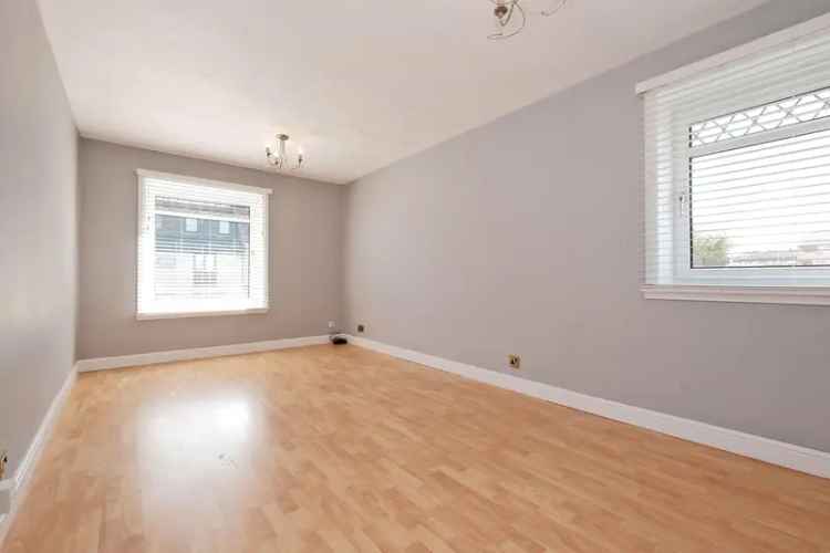2 Bedroom Flat Rosehill New Bathroom Gas Central Heating Double Glazing