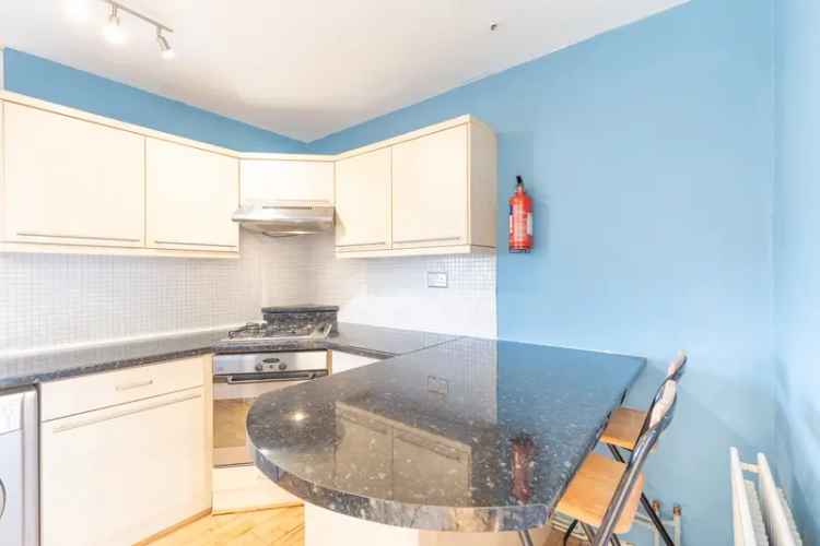 2 Bedroom Flat House to Rent
