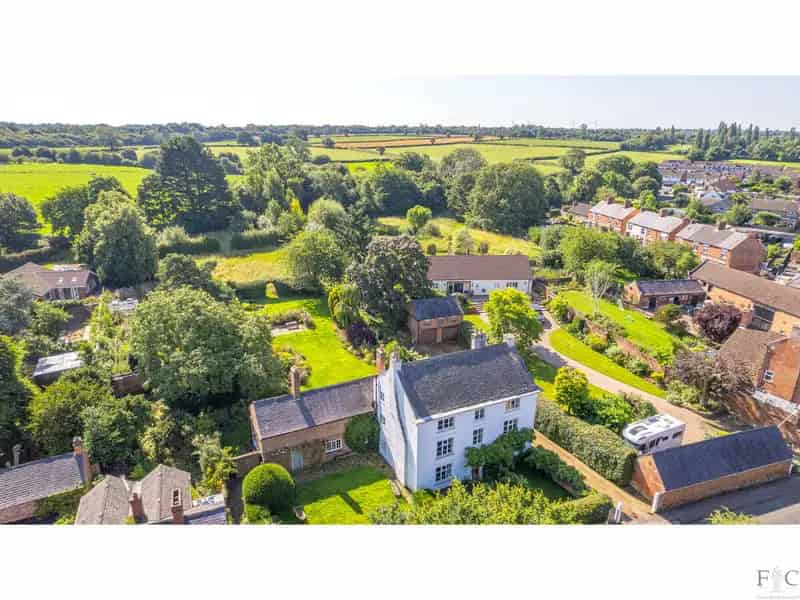 Grade II Listed Georgian House 7 Bedrooms 4 Bathrooms Cosby Leicestershire