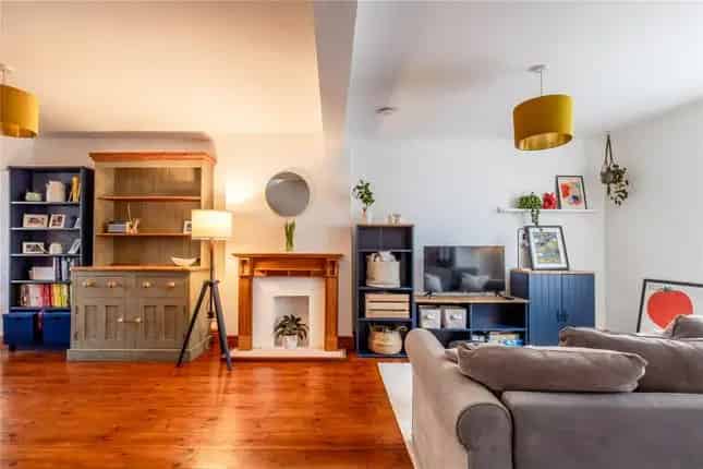Terraced House near Victoria Park Bristol BS3