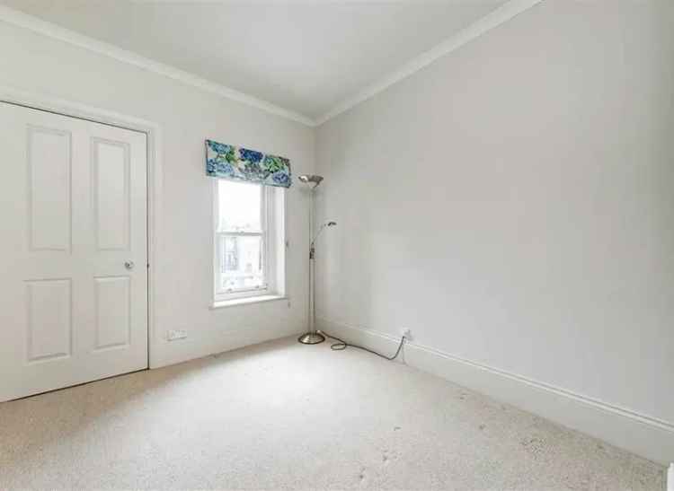 Two Bedroom Apartment near South Kensington Tube Station