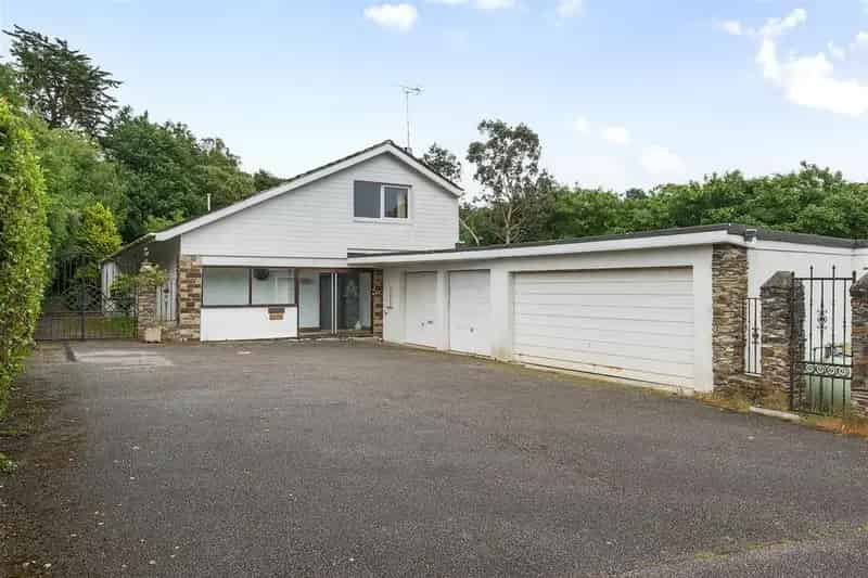 4 Bedroom Detached House for Sale near Mawnan Smith