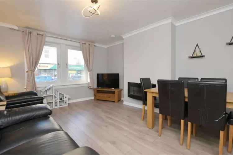 2 Bed Flat - Ground Floor with 1 Reception Room