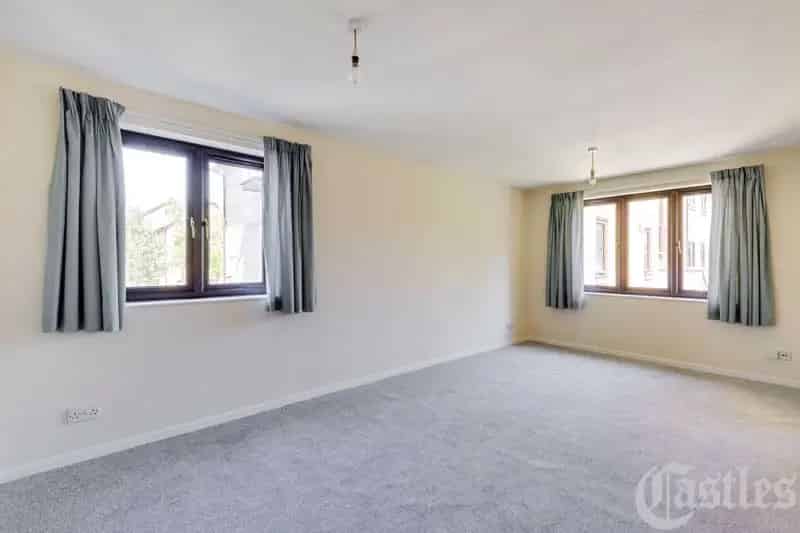 1 Bedroom Apartment Near Clapton Overground Station
