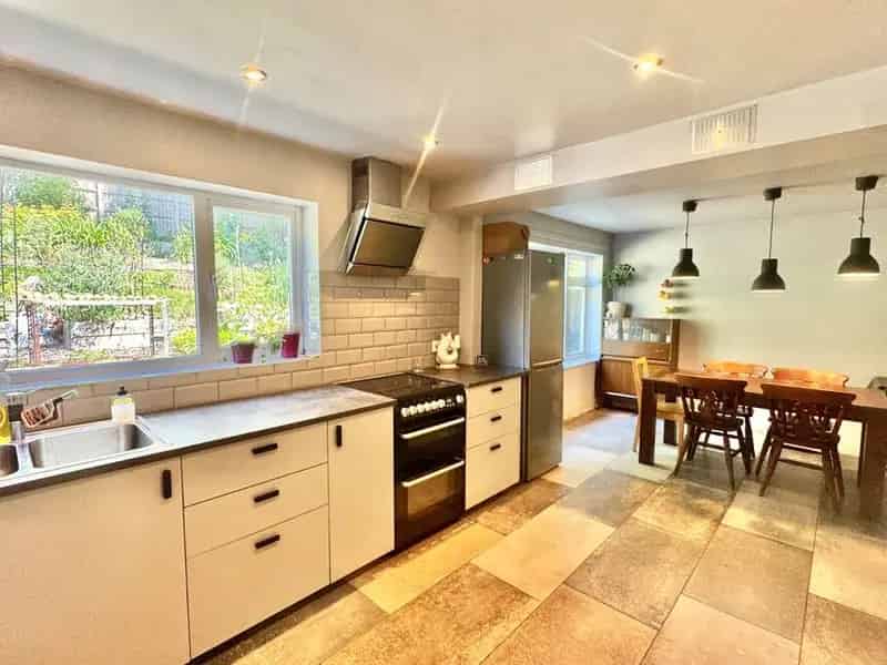 5 Bedroom Semi Detached House Folkestone CT19
