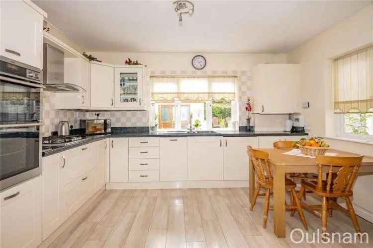 2 Bed House for Sale Near Bromsgrove Town Centre