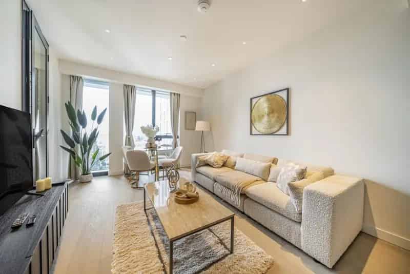 Flat For Rent , London, England