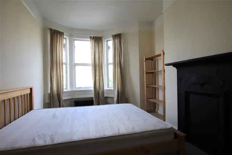 6 Bedroom Detached House to Rent Bear Flat