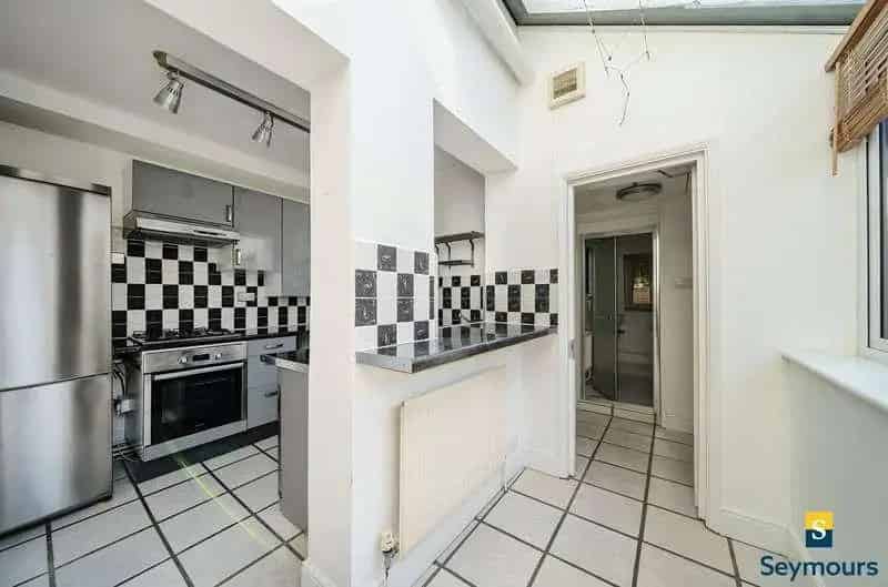 2 Bed Period House for Sale in Guildford