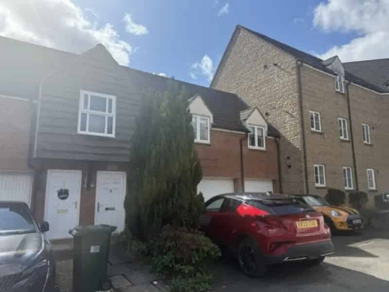 2 bedroom Flat
 To Rent