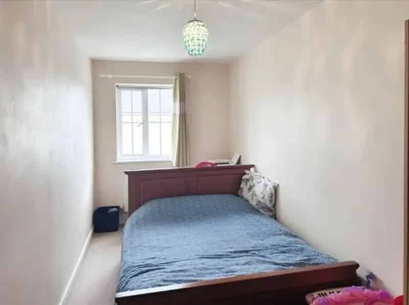 2 Bedroom Apartment For Sale Near M20