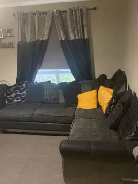 3 Bedroom Ground Floor Flat Near Oval and Stockwell Tubes